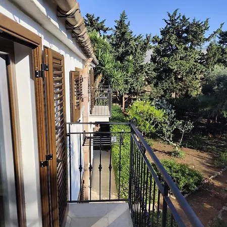 カントリーハウス Dracena カステッルッツォ